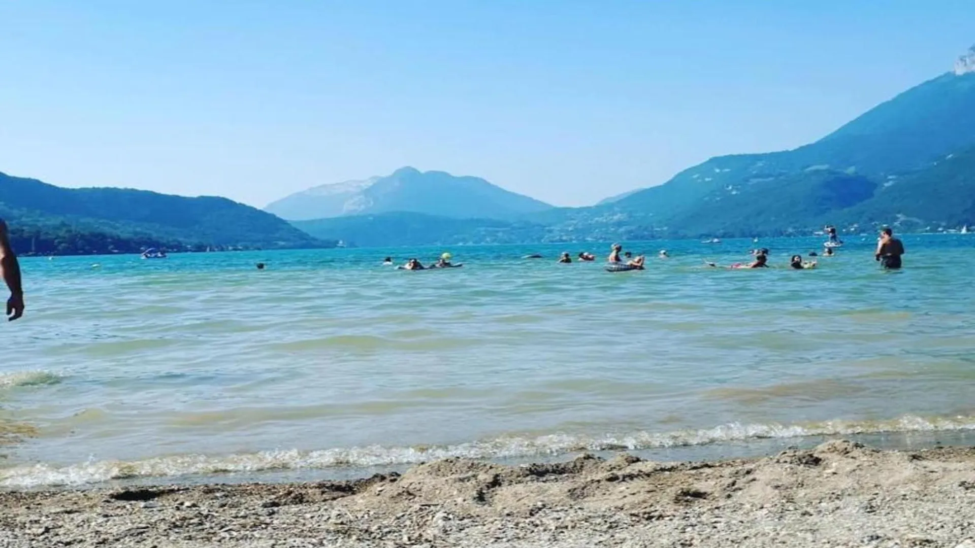 Great Holiday Home Near Lake Annecy Giez