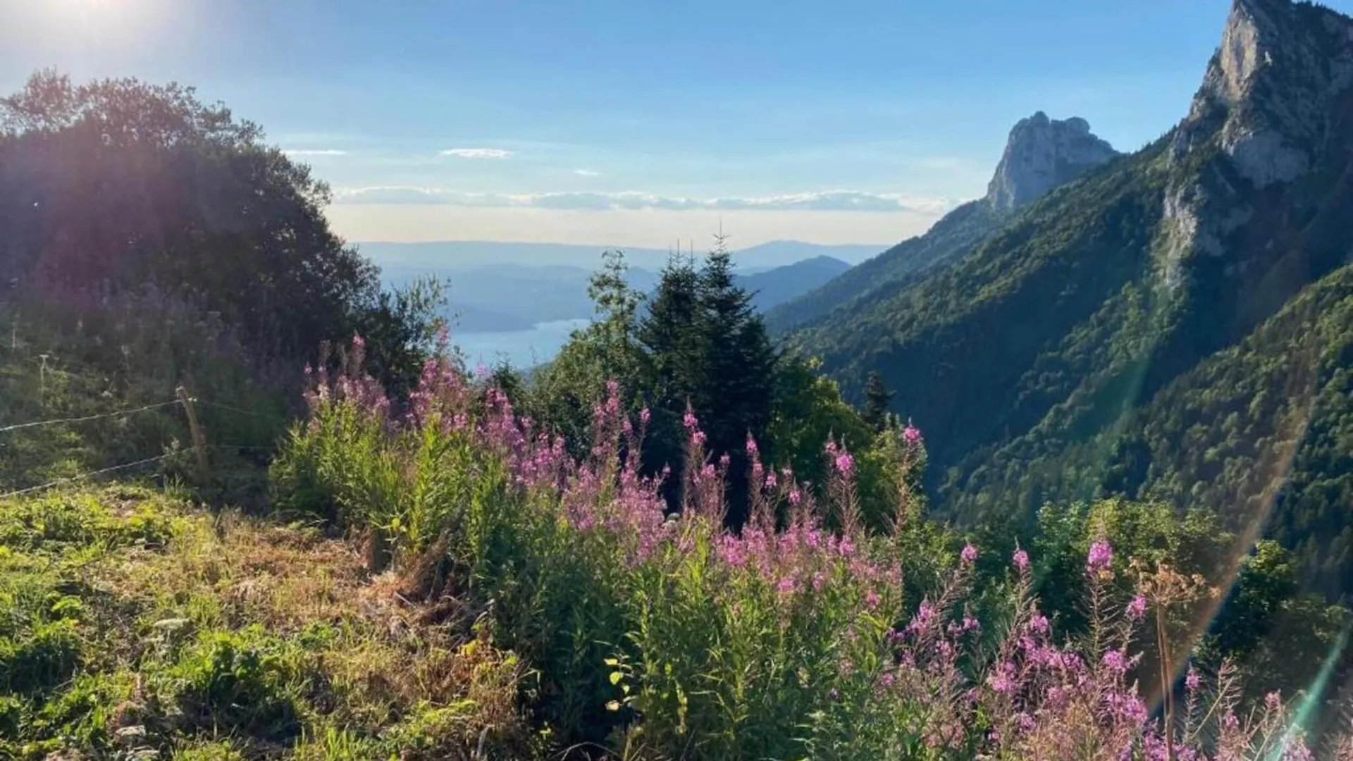Lägenhet Great Holiday Home Near Lake Annecy Giez